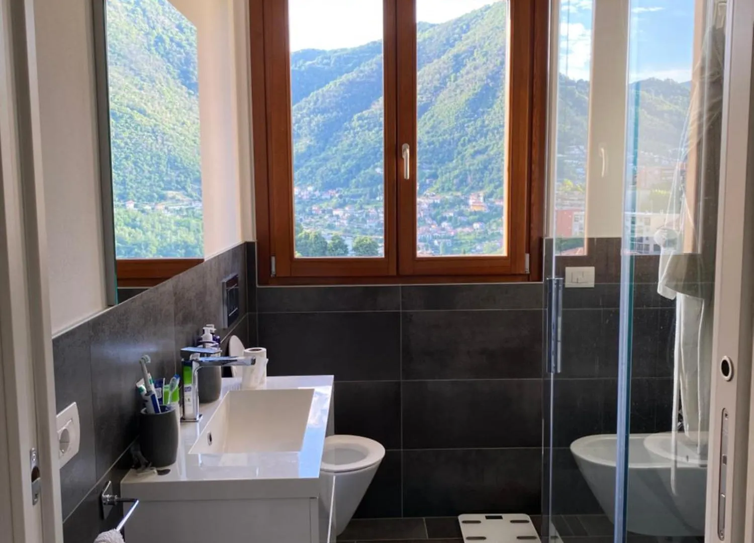 Roccolo Valley View Como 0*,  Italien